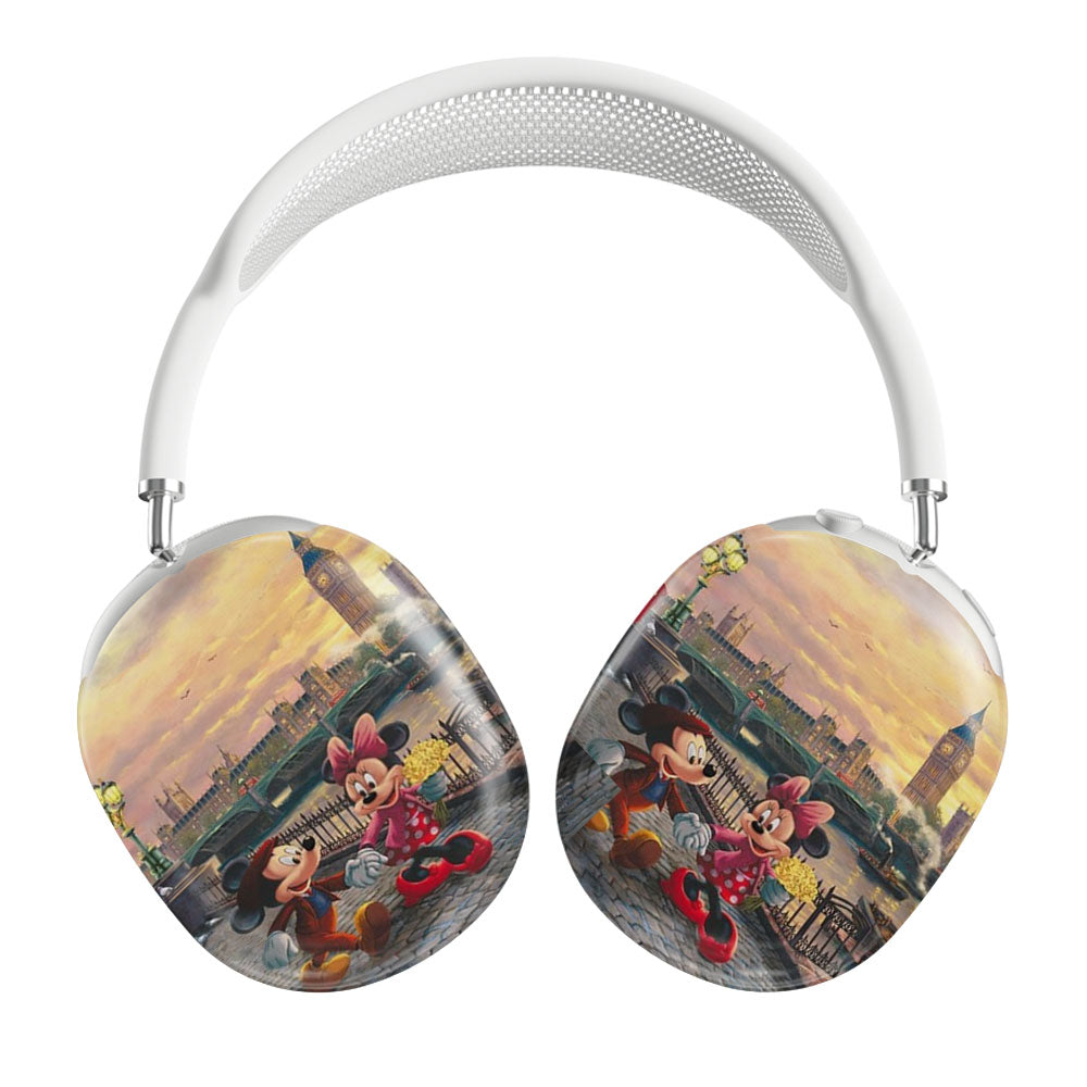 Mickey And Minnie In London Airpods Max Tough Case