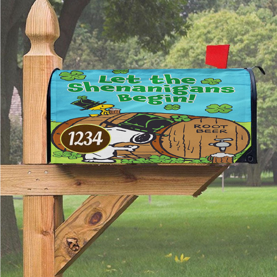 Peanuts St Magnetic Mailbox Cover 18" X 21" Outdoor Decor