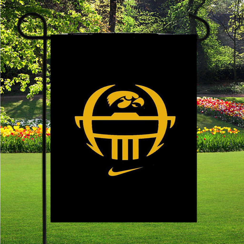 Iowa Hawkeyes 5 Garden Flag Outdoor Lawn 12X18 Inch