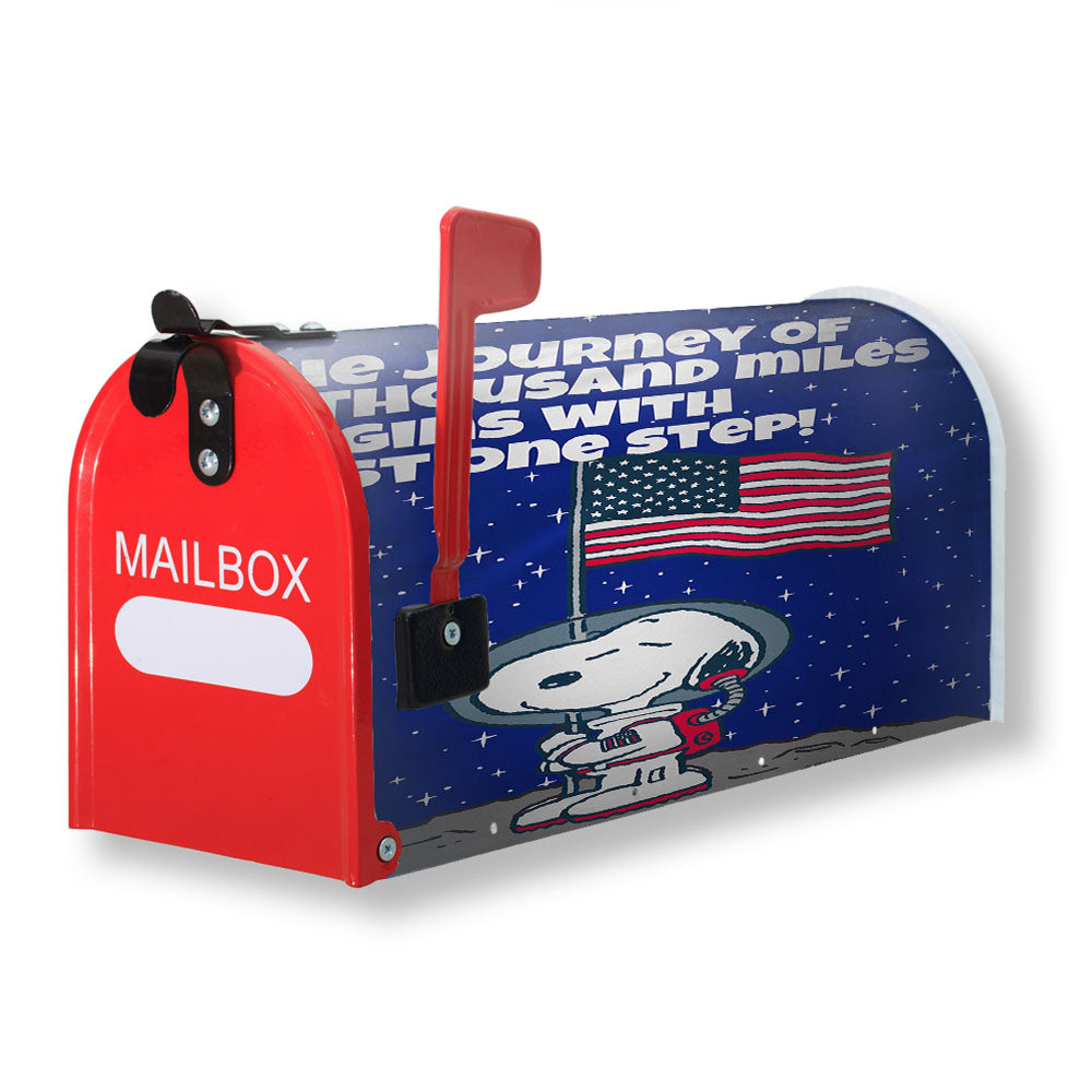 Peanuts Astronaut Snoopy One Step Magnetic Mailbox Cover - 18.0" x 21.0"