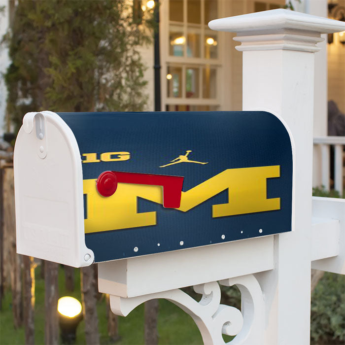Michigan Wolverines Blue Logo Magnetic Mailbox Cover 18" X 21" Outdoor Decor
