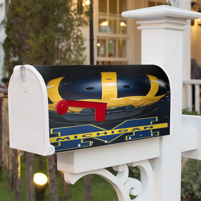Michigan Wolverines Helmet Magnetic Mailbox Cover 18" X 21" Outdoor Decor