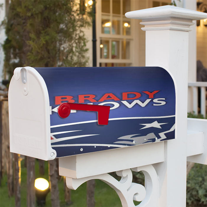 Ne Pats Brady Knows Magnetic Mailbox Cover 18" X 21" Outdoor Decor