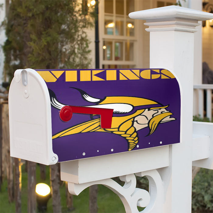 Vikings Magnetic Mailbox Cover 18" X 21" Outdoor Decor