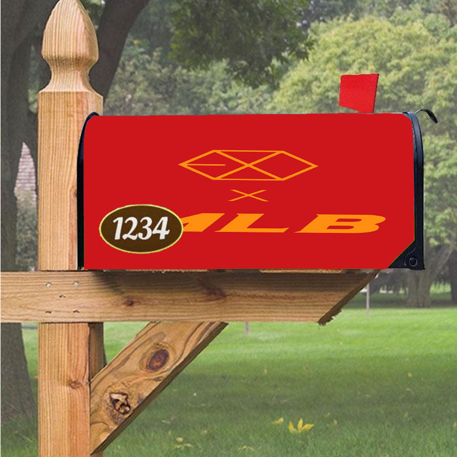 Wonder Woman Gold Logo Magnetic Mailbox Cover 18" x 21" Outdoor Decor