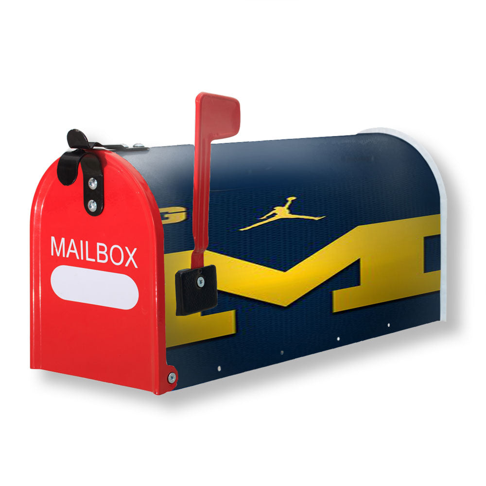 Michigan Wolverines Football Magnetic Mailbox Cover - 18.0" x 21.0"