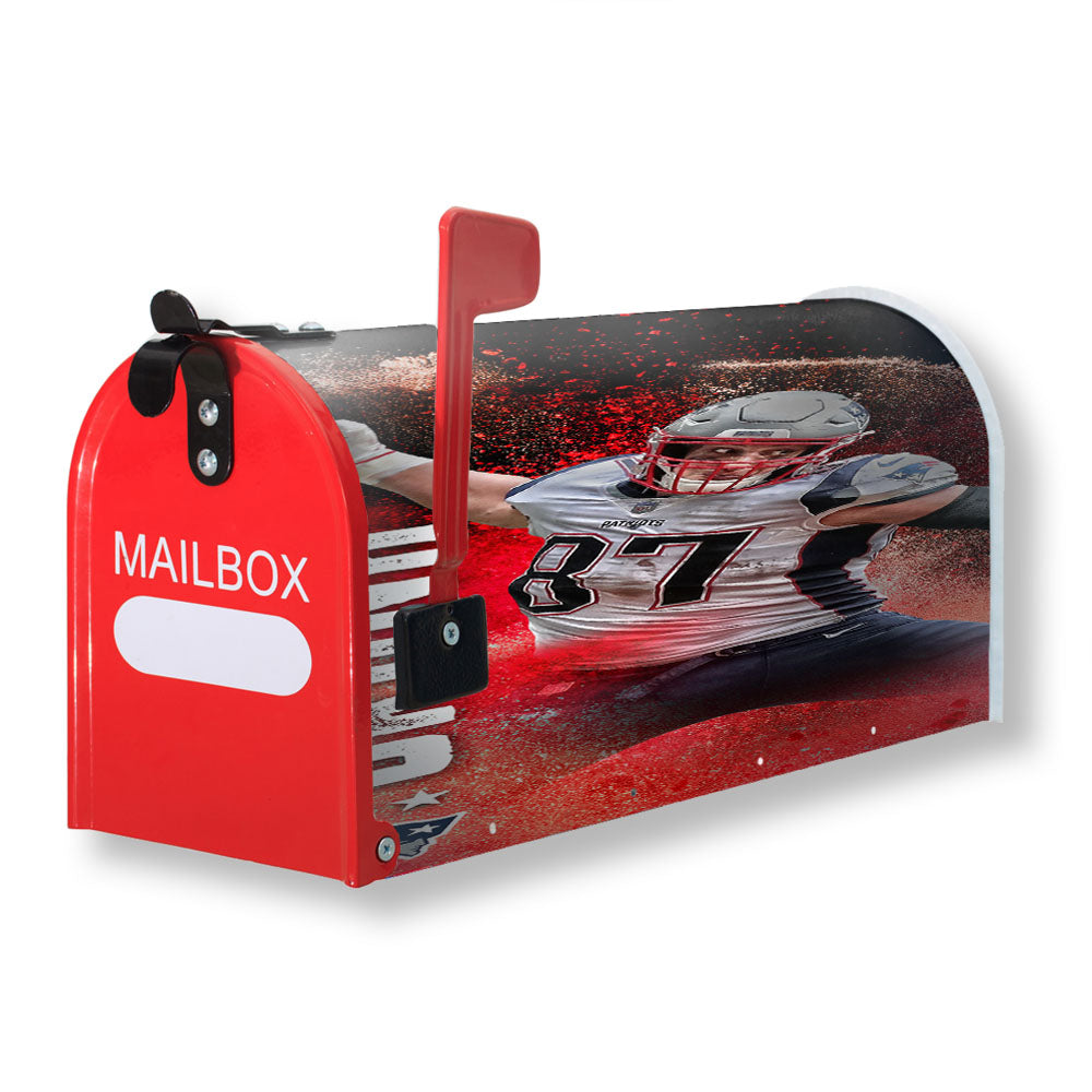 New England Patriots Rob Gronkowski 2 Magnetic Mailbox Cover - 18.0" x 21.0"
