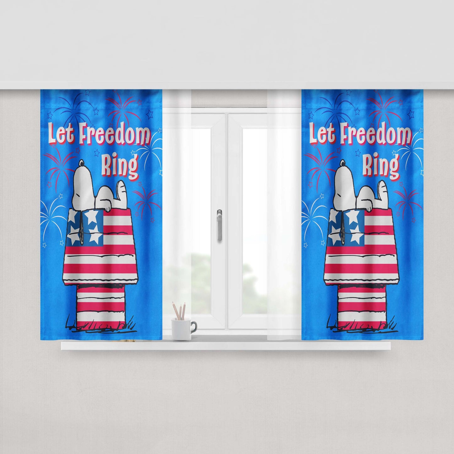 Peanuts Stars & Stripes Doghouse Peach Skin Window Curtains