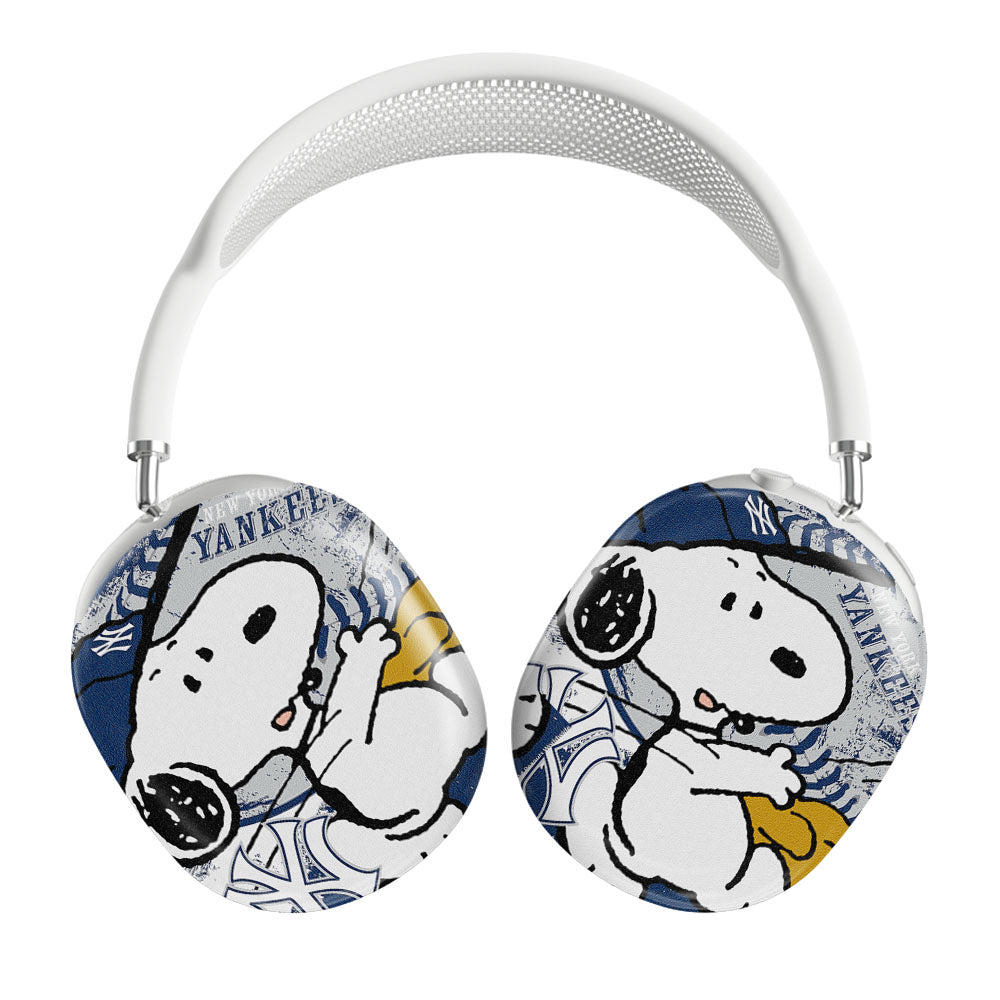 New York Yankees Snoopy Airpods Max Tough Case