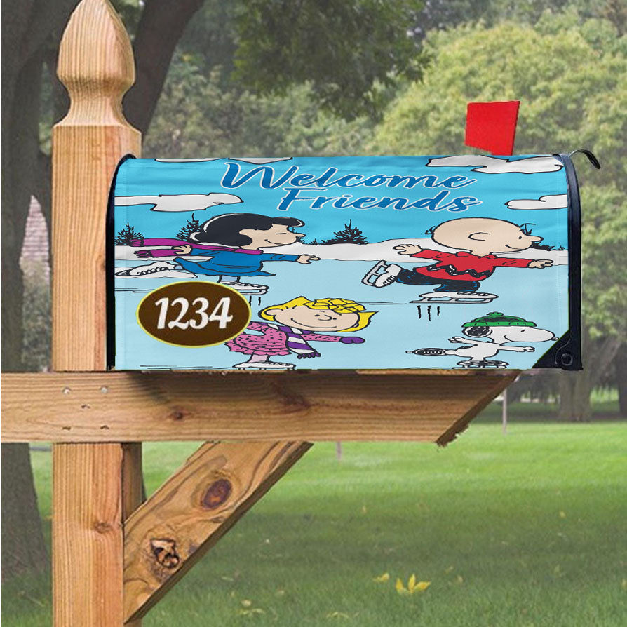 Charlie Brown Peanuts Gang Winter Magnetic Mailbox Cover 18" X 21" Outdoor Decor