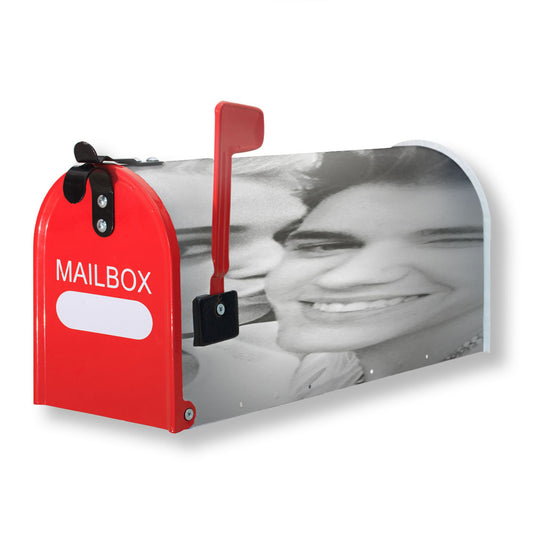 Justin Bieber And Miley Cyrus Magnetic Mailbox Cover 18" x 21" Outdoor Decor