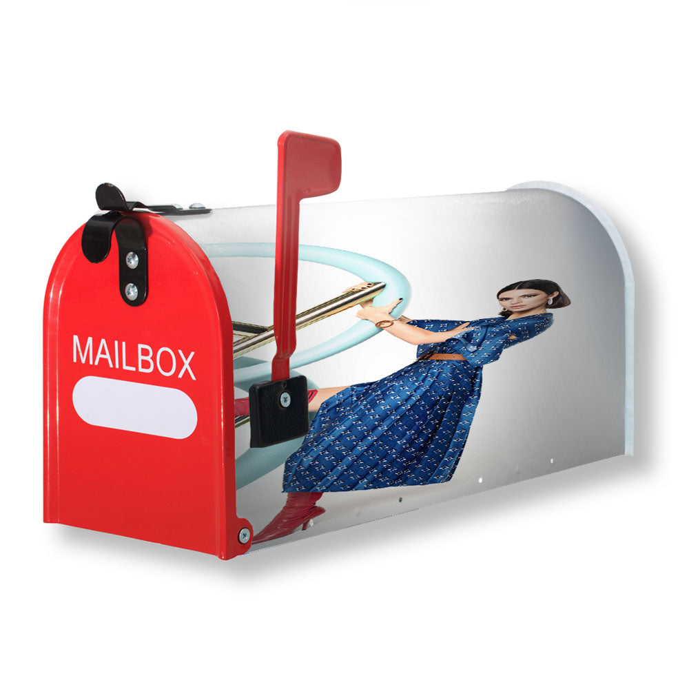 Kendall Jenner Magnetic Mailbox Cover - 18.0" x 21.0"