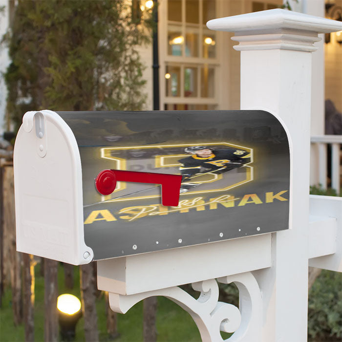 Boston Bruins David Pastrnak Magnetic Mailbox Cover 18" X 21" Outdoor Decor