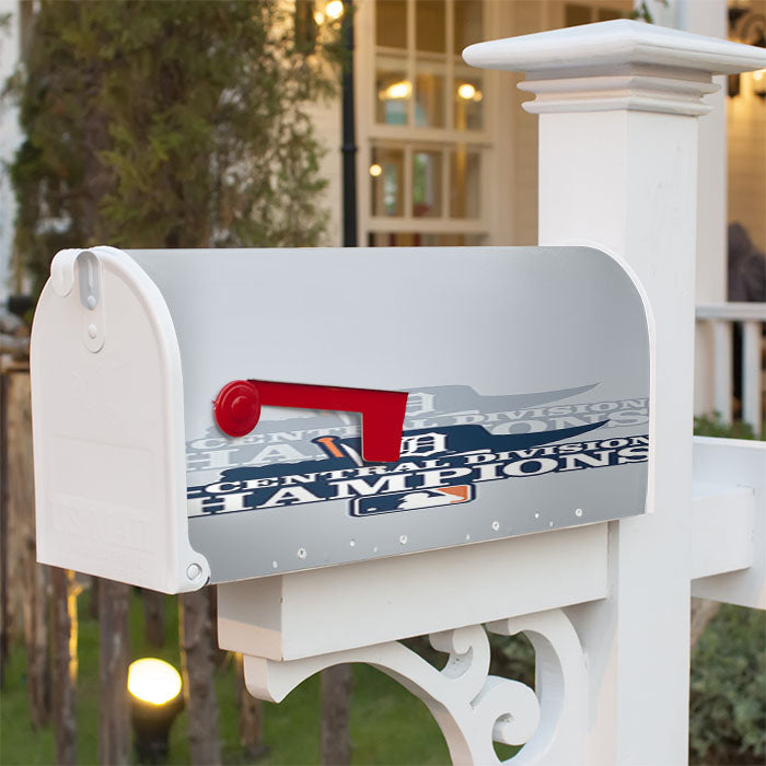 Central Devision Detroit Magnetic Mailbox Cover 18" X 21" Outdoor Decor