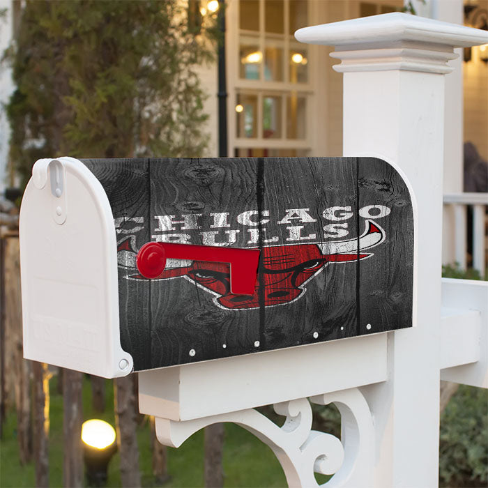 Chicago Bulls Wooden Magnetic Mailbox Cover 18" X 21" Outdoor Decor