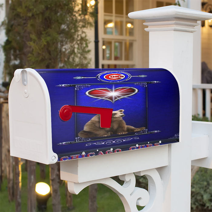 Chicago Cubs Bear Lord Magnetic Mailbox Cover 18" X 21" Outdoor Decor