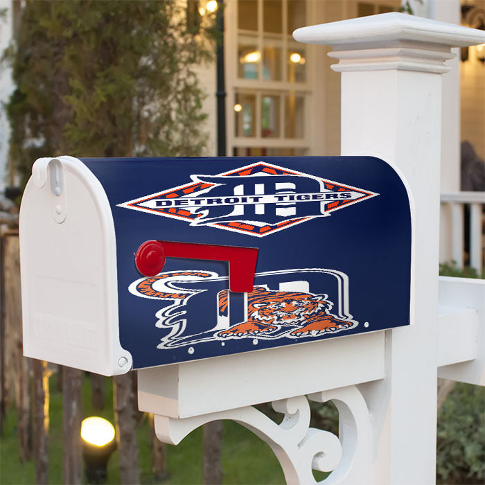 Detroit Tigers 2017 Magnetic Mailbox Cover 18" X 21" Outdoor Decor