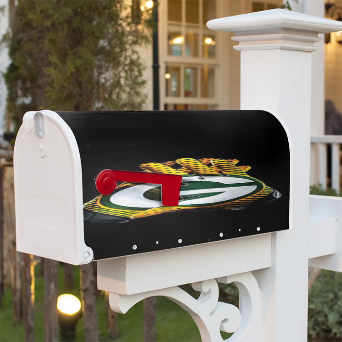 Green Bay Packer On Gloves Magnetic Mailbox Cover 18" X 21" Outdoor Decor