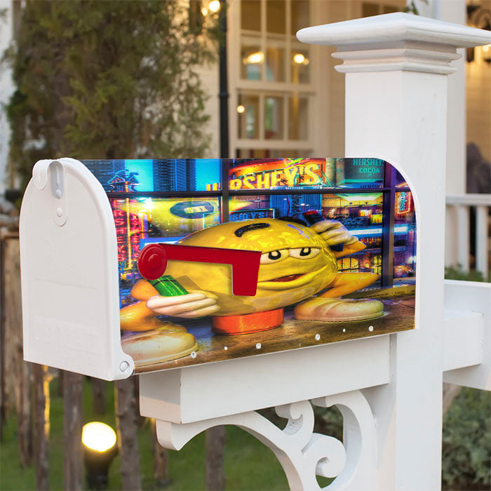M&M'S Yellow New York Magnetic Mailbox Cover 18" X 21" Outdoor Decor