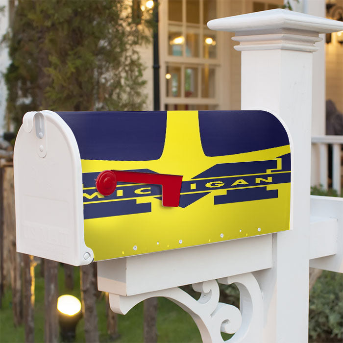 Michigan Emblem Magnetic Mailbox Cover 18" X 21" Outdoor Decor