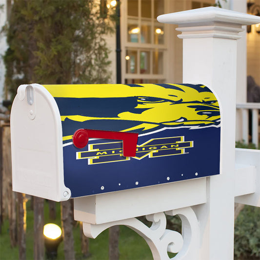 Michigan Wolverines 5 Magnetic Mailbox Cover 18" X 21" Outdoor Decor