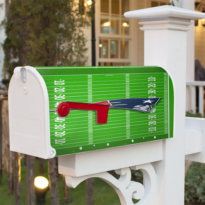New England Patriots Nfl Court Magnetic Mailbox Cover 18" X 21" Outdoor Decor