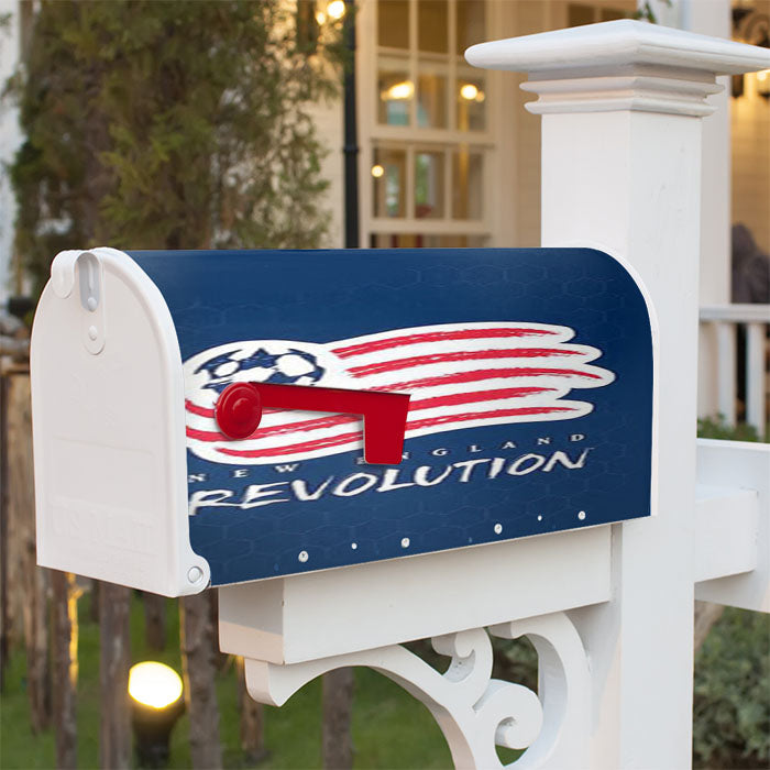 New England Revolution Magnetic Mailbox Cover 18" X 21" Outdoor Decor