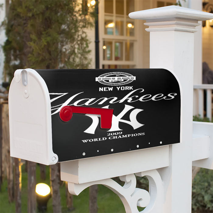 New York Yankees Black Magnetic Mailbox Cover 18" X 21" Outdoor Decor