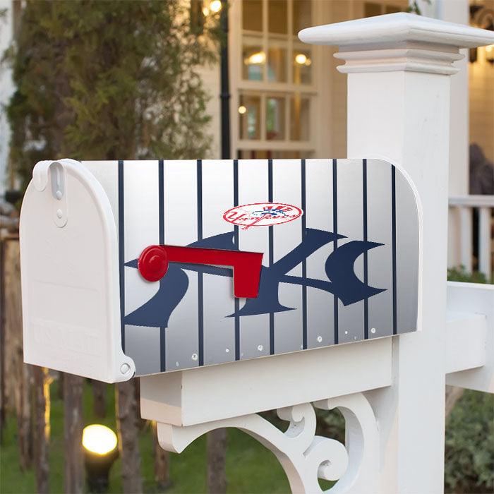 New York Yankess Magnetic Mailbox Cover 18" X 21" Outdoor Decor
