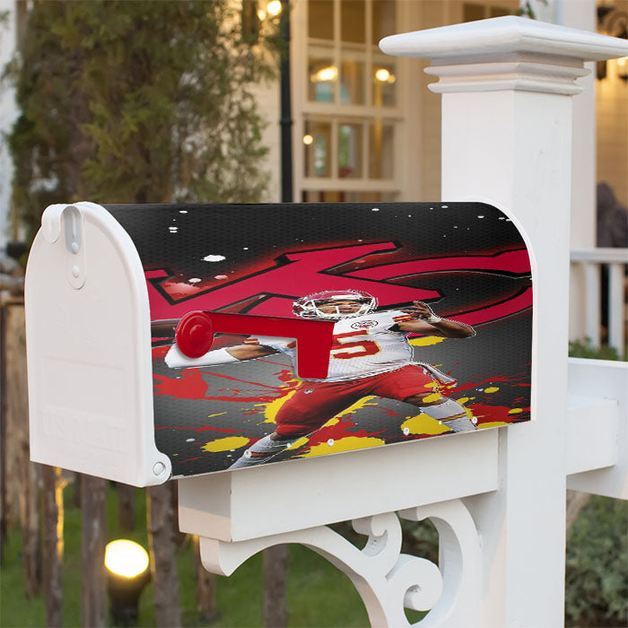 Patrick Mahomes Kc Chiefs Nfl Magnetic Mailbox Cover 18" X 21" Outdoor Decor