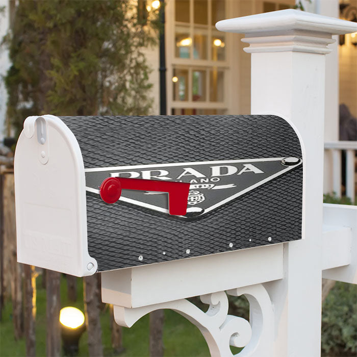 Prada Milano Leather Magnetic Mailbox Cover 18" X 21" Outdoor Decor