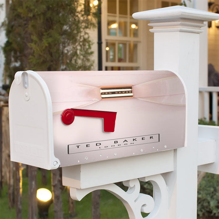 Ted Baker London Magnetic Mailbox Cover 18" X 21" Outdoor Decor