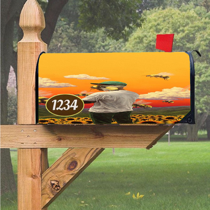 Wonder Woman Gold Logo Magnetic Mailbox Cover 18" x 21" Outdoor Decor