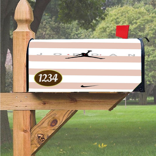 Wonder Woman Gold Logo Magnetic Mailbox Cover 18" x 21" Outdoor Decor
