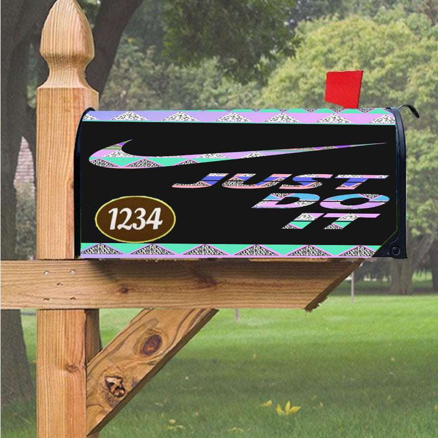 Wonder Woman Gold Logo Magnetic Mailbox Cover 18" x 21" Outdoor Decor