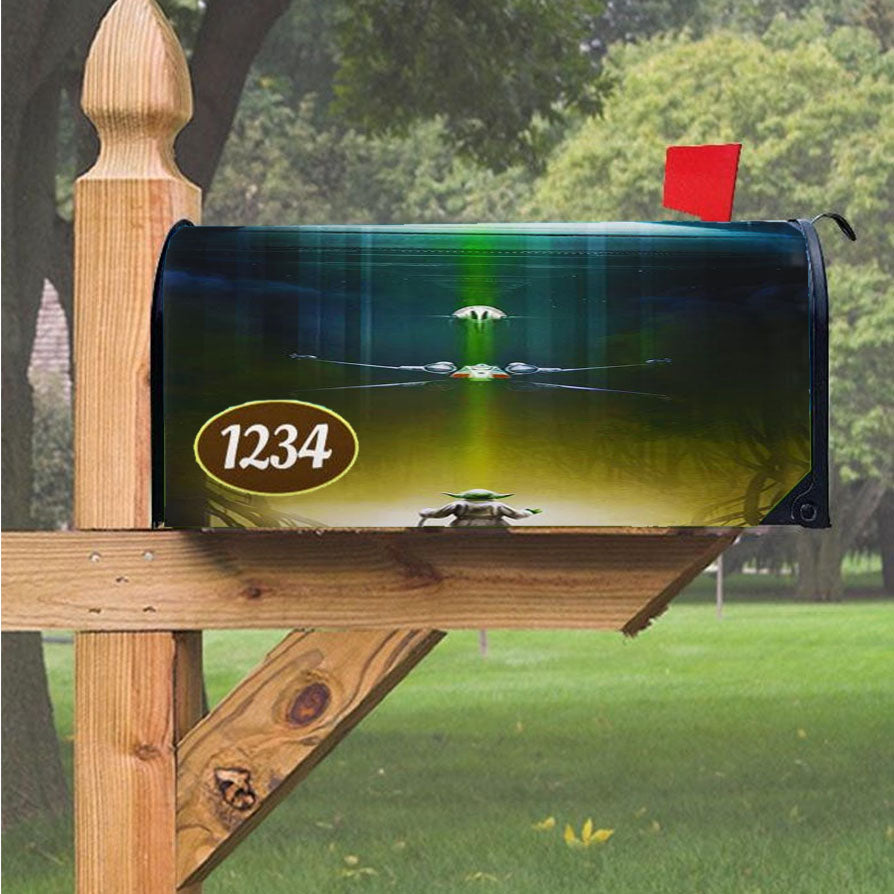 Wonder Woman Gold Logo Magnetic Mailbox Cover 18" x 21" Outdoor Decor