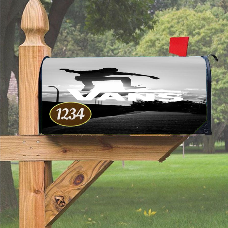 Wonder Woman Gold Logo Magnetic Mailbox Cover 18" x 21" Outdoor Decor