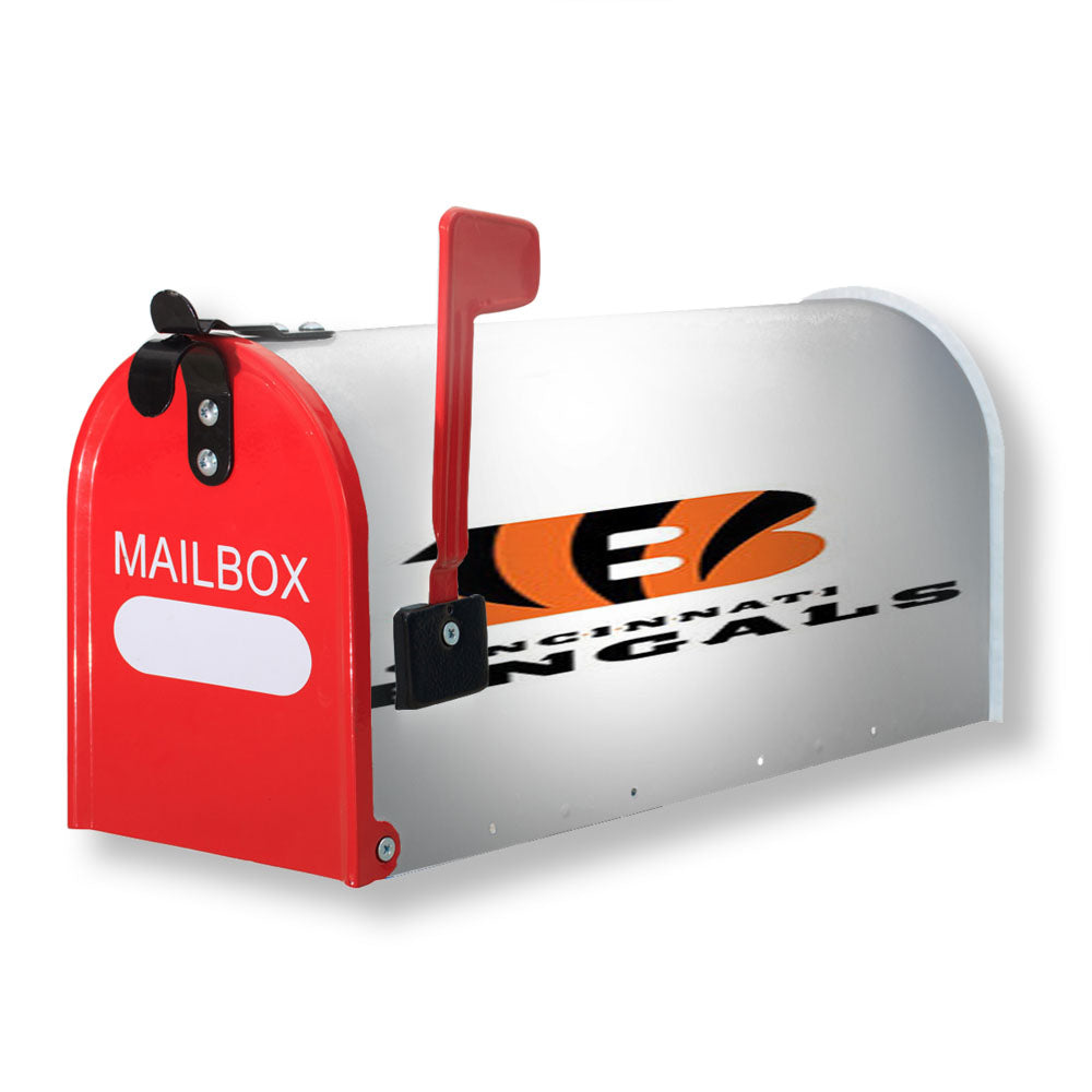 Cincinnati Bengals White Magnetic Mailbox Cover - 18.0" x 21.0"