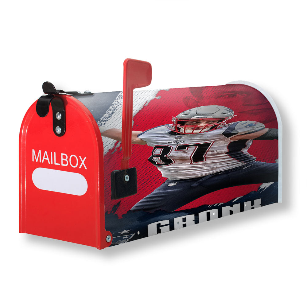 New England Patriots Rob Gronkowski Magnetic Mailbox Cover - 18.0" x 21.0"