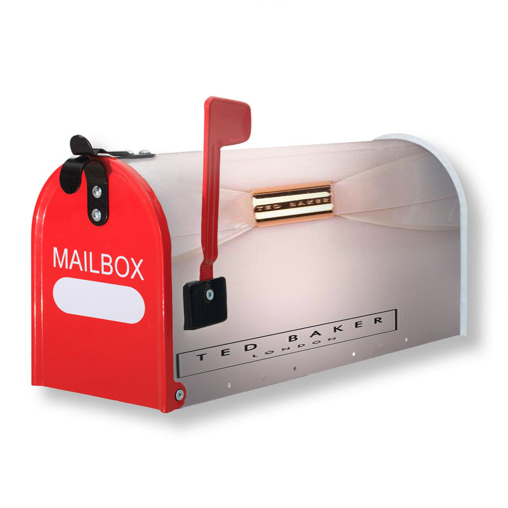 Ted Baker London Magnetic Mailbox Cover - 18.0" x 21.0"