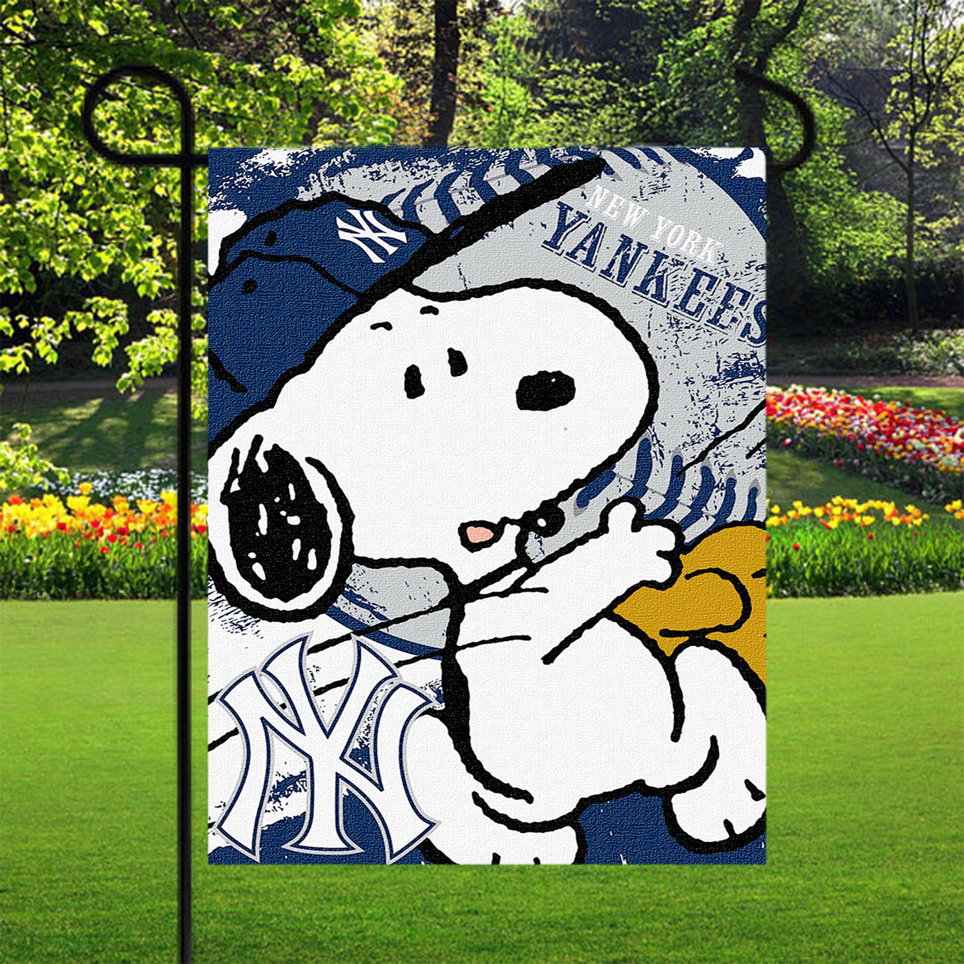 New York Yankees Snoopy Garden Flags Yard Outdoor Lawn 12 X 18