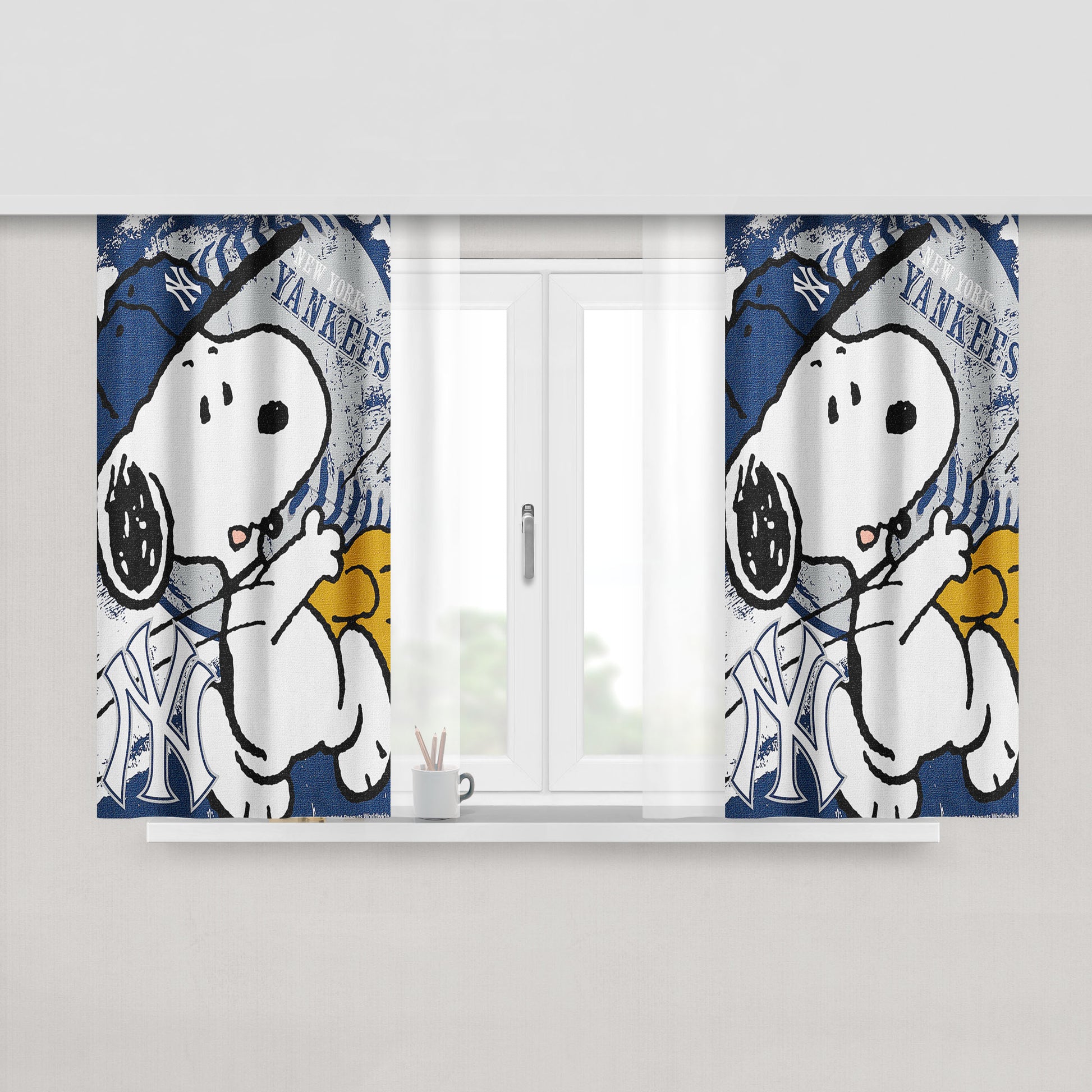 New York Yankees Snoopy Peach Skin Window Curtains
